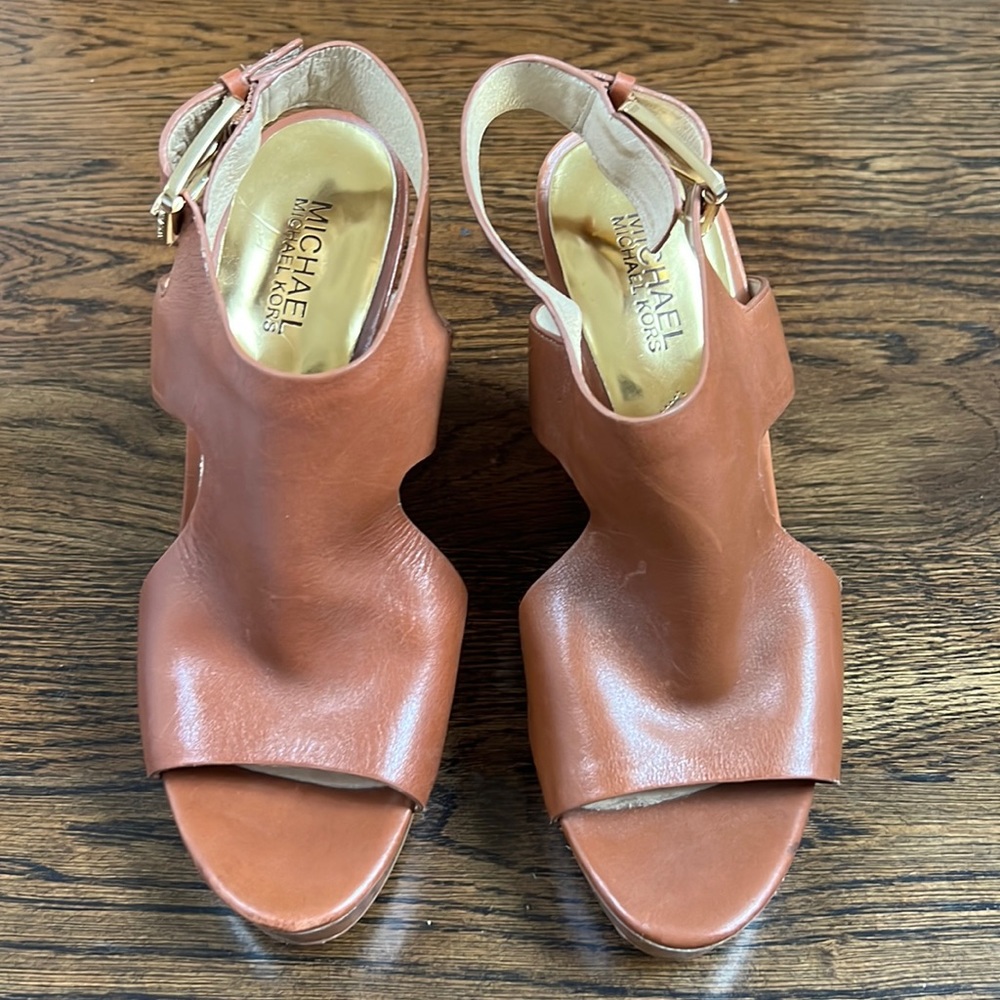 Michael Kors Josephine Wedge Size 7.5